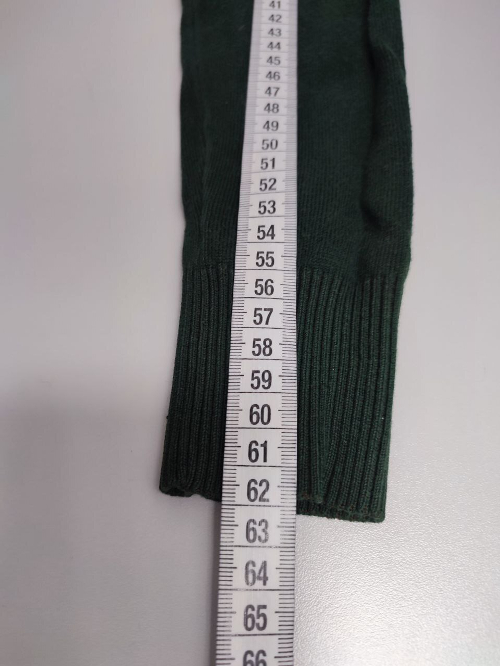 Свитер темный 40 размер