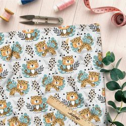 Ткань габардин тигрята на листочках