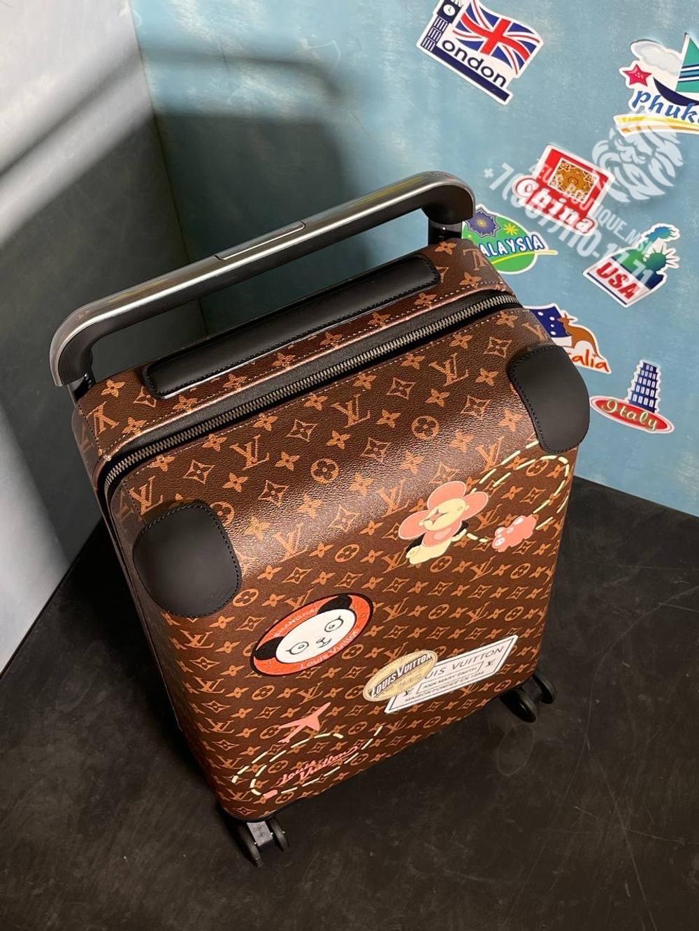 Дорожный чемодан Louis Vuitton Horizon 50