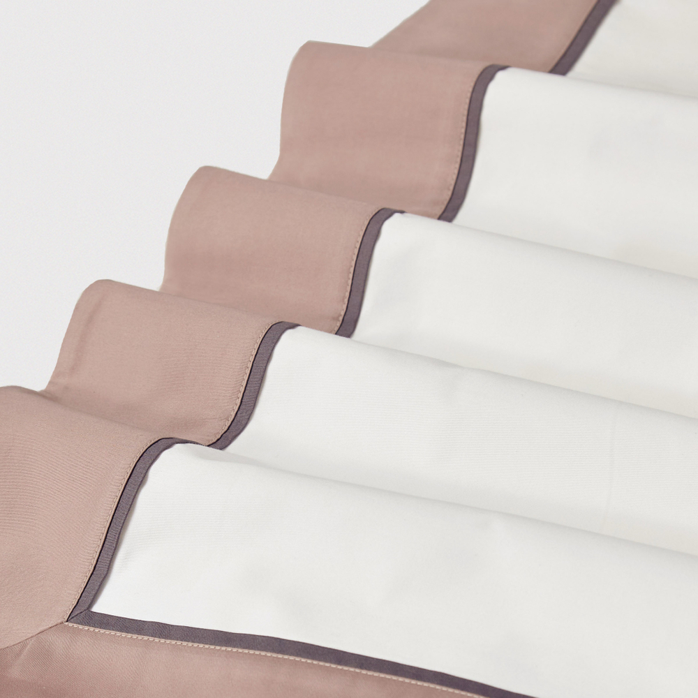 Постельное белье 2 спальное евро макси Сlaire&Caroll Frame белое/капучино