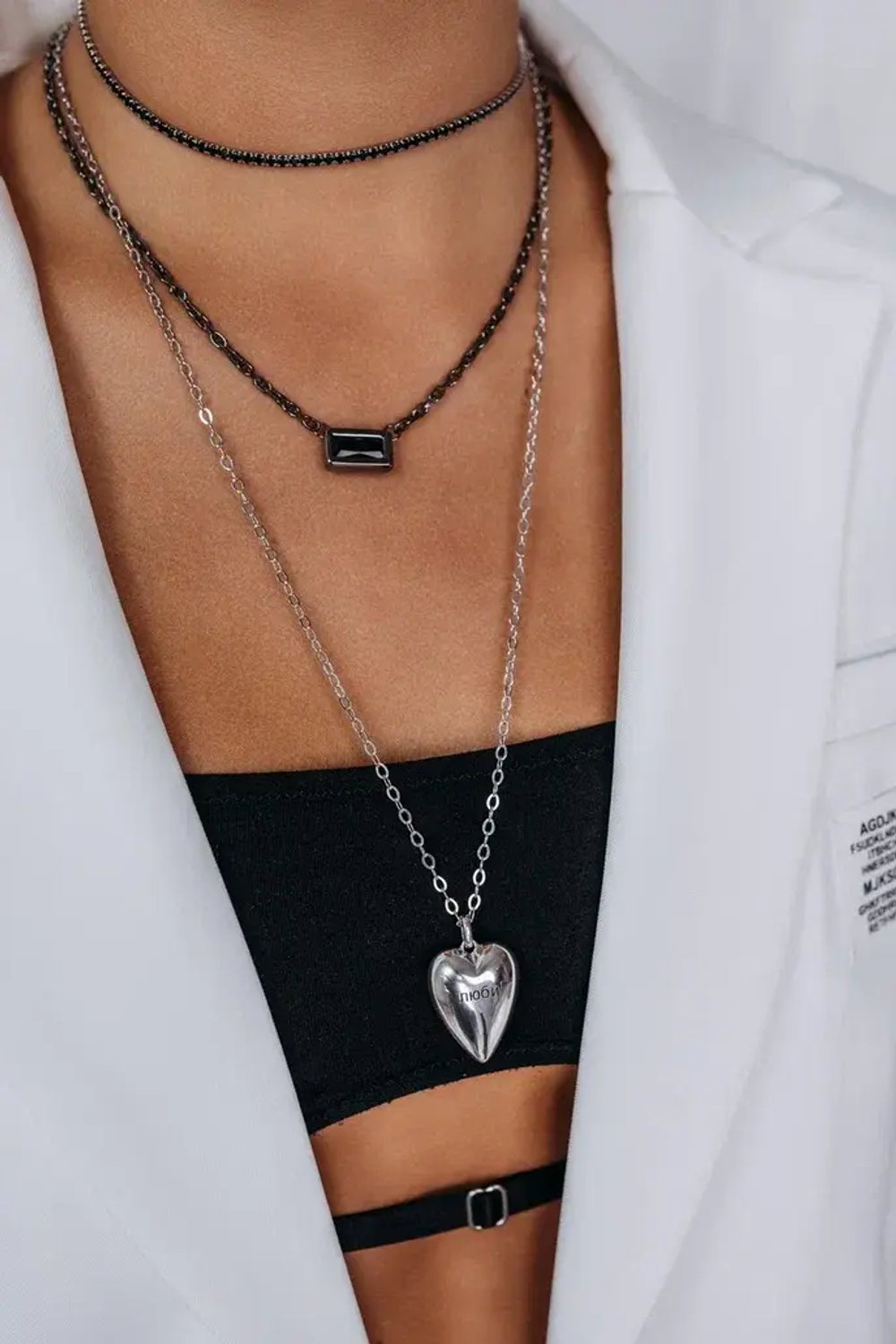 Колье-сердце "Люби" на цепи с лентой