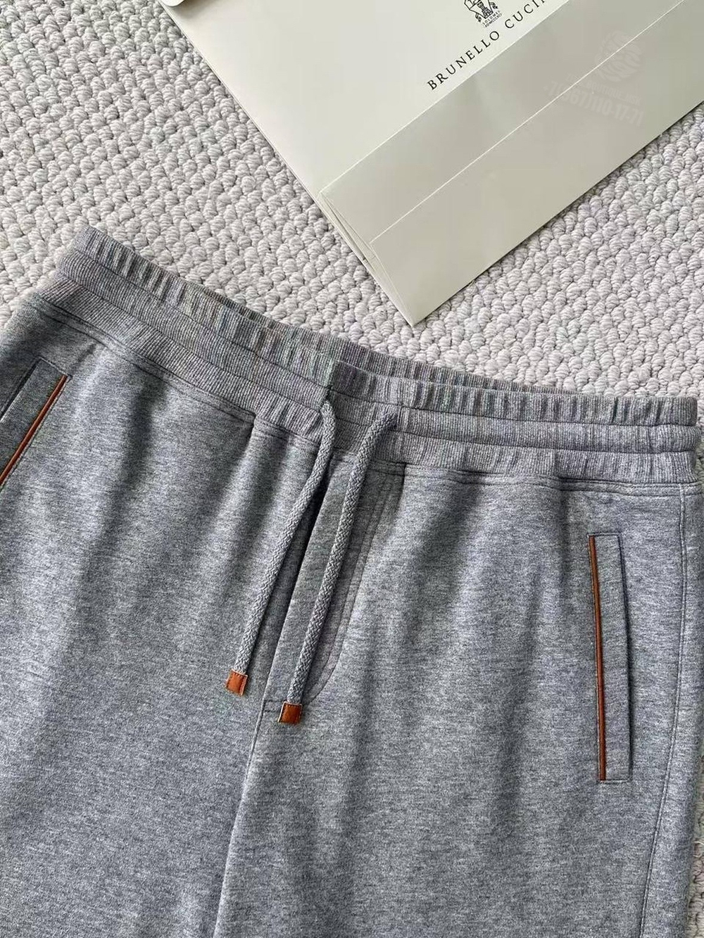 Летний костюм Brunello Cucinelli