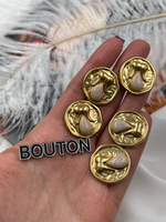 Пуговицы Скиап. "Зуб со светло-розовой эмалью", матовое золото