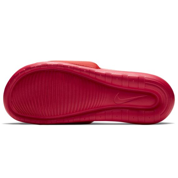 Nike Victori One 'University Red'