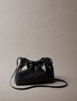 Сумка Calvin Klein Drawstring Crossbody Bag Black