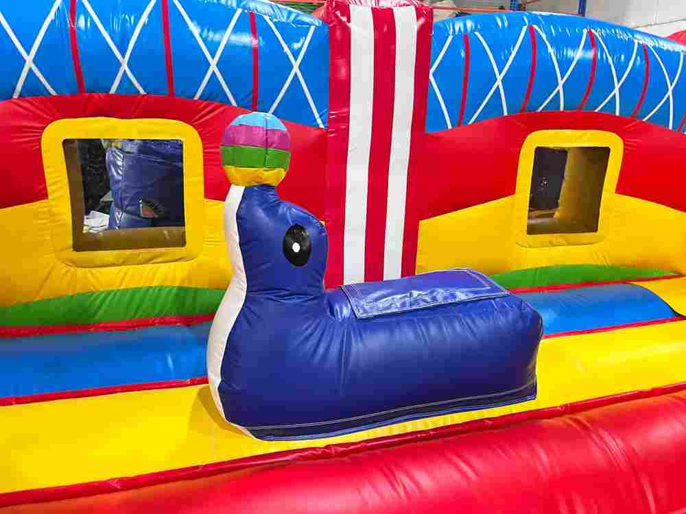 Коммерческий надувной батут «Парк развлечений» 10*6*6 м