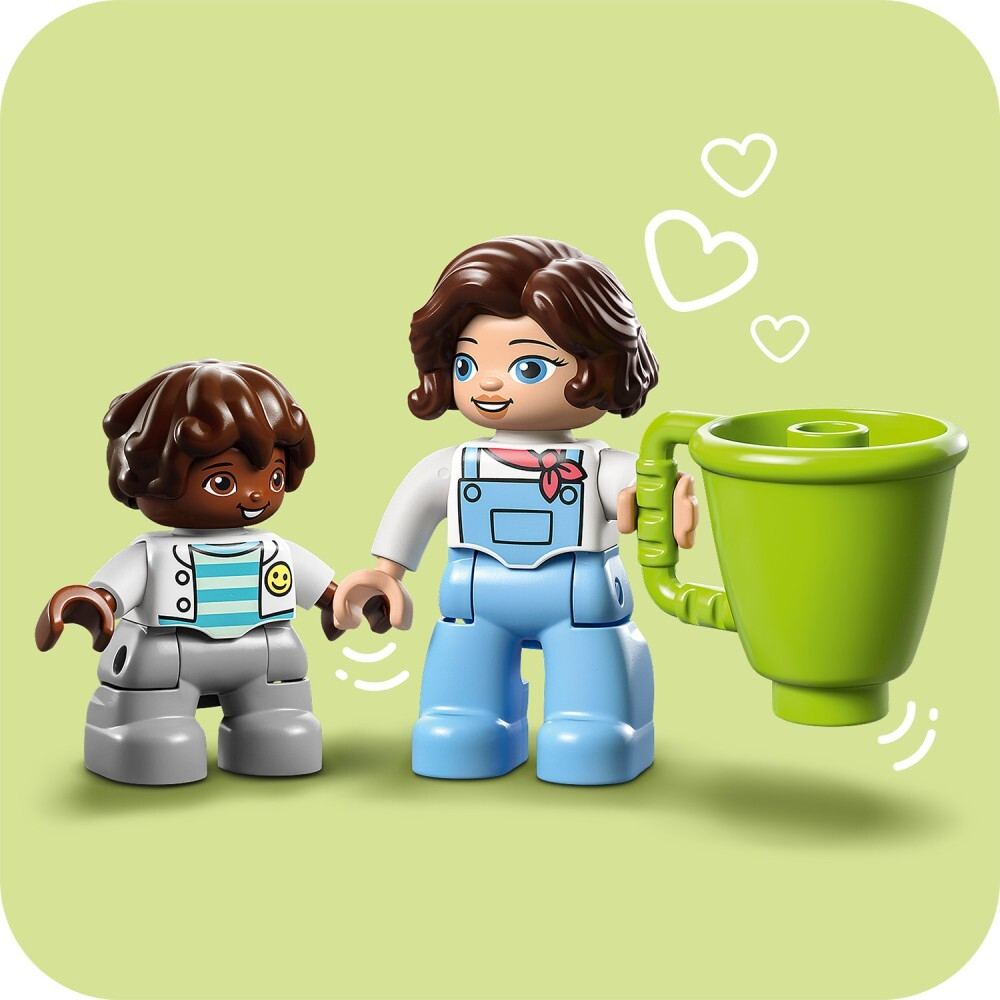 LEGO DUPLO — Семейный дом на колесах (10986)