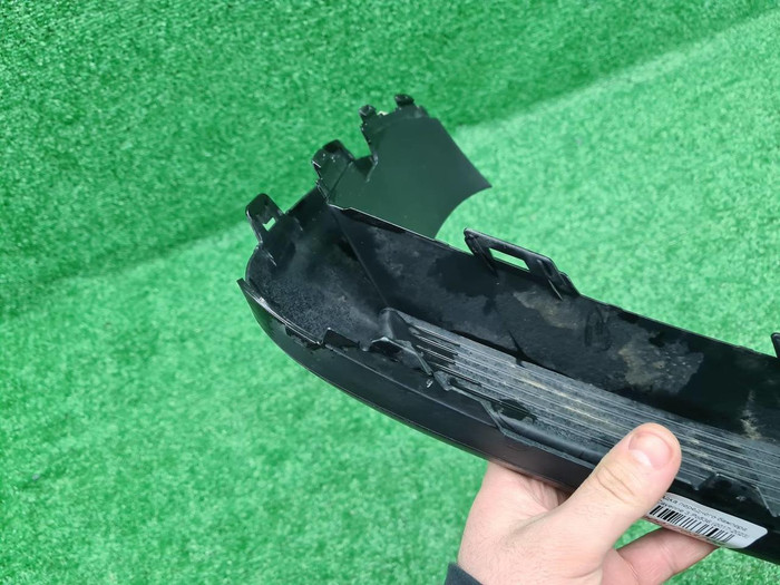 Накладка переднего бампера Porsche Macan 95b 18-21