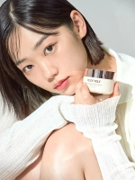 Vely Vely Крем с молочными протеинами и шелком Protein Silk Skin Cream 50 мл