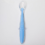 4768003 Ложка силиконовая детская "Жирафик", цвет голубой