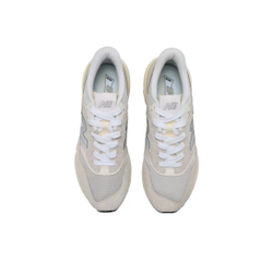 New Balance 997R "Moonbeam"
