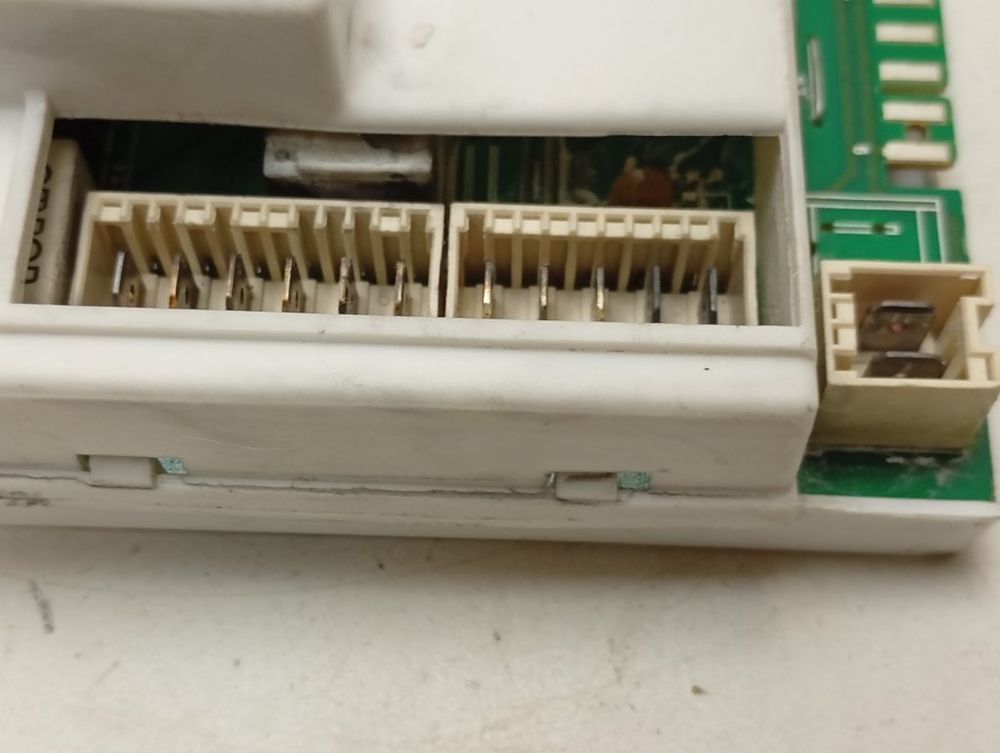 WISL103 кт63 Электронный модуль для стиральной машины Indesit 215009152.01 б/у