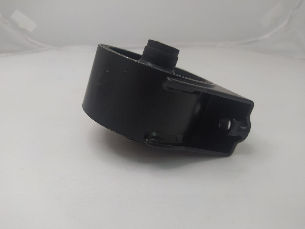 Опора двигателя передняя 1064001145 Geely Emgrand EC7