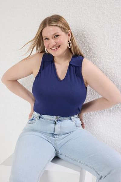 Темно-синяя рубашка с воротником, трикотажная блузка больших размеров TBBSS25AF00056