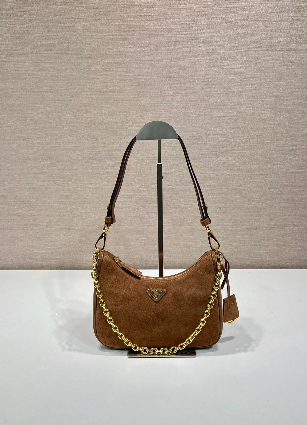 Prada Re-Edition Mini Bag 22 cm