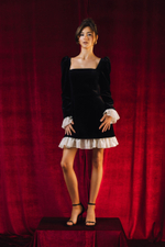 Платье из бархата с подъюбником мини черное