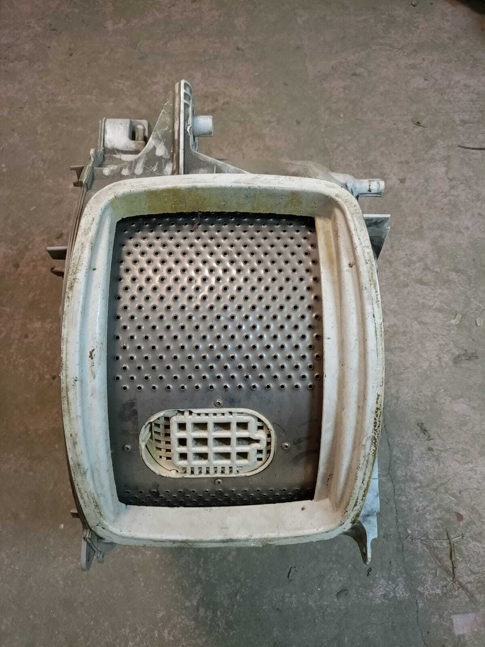 49 Бак для стиральной машины Electrolux 146913800 146913801 б/у