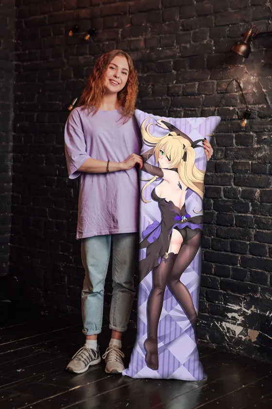 Дакимакура Фишль