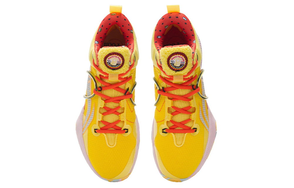 Disney/Disney x Lining Li Ning Blitz 8 Premium Co-branded Winnie the Pooh Wrapped Support Low-top basketball shoes Men's Lemon Yellow