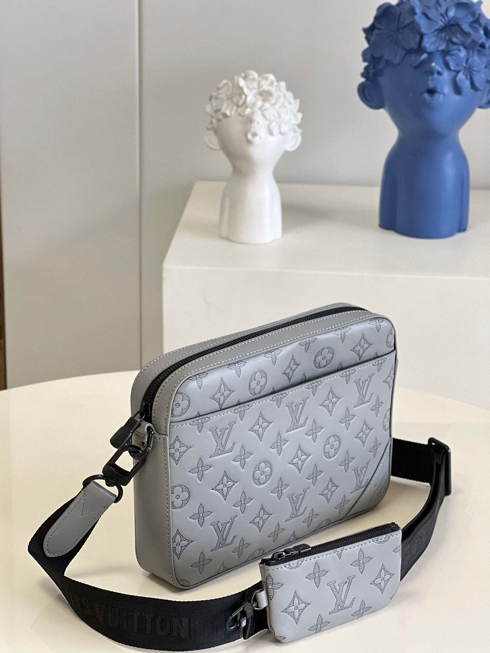 Louis Vuitton Duo Messenger