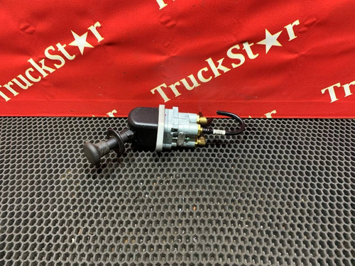 Кран ручного тормоза 2023г