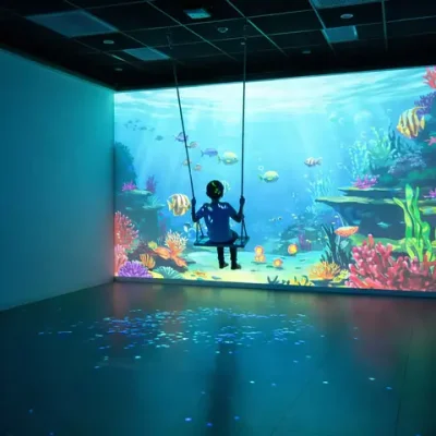 Интерактивные качели с проектором