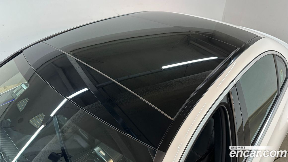 Mercedes-Benz C-Class W206 C300 4MATIC Avangarde (12.2023)