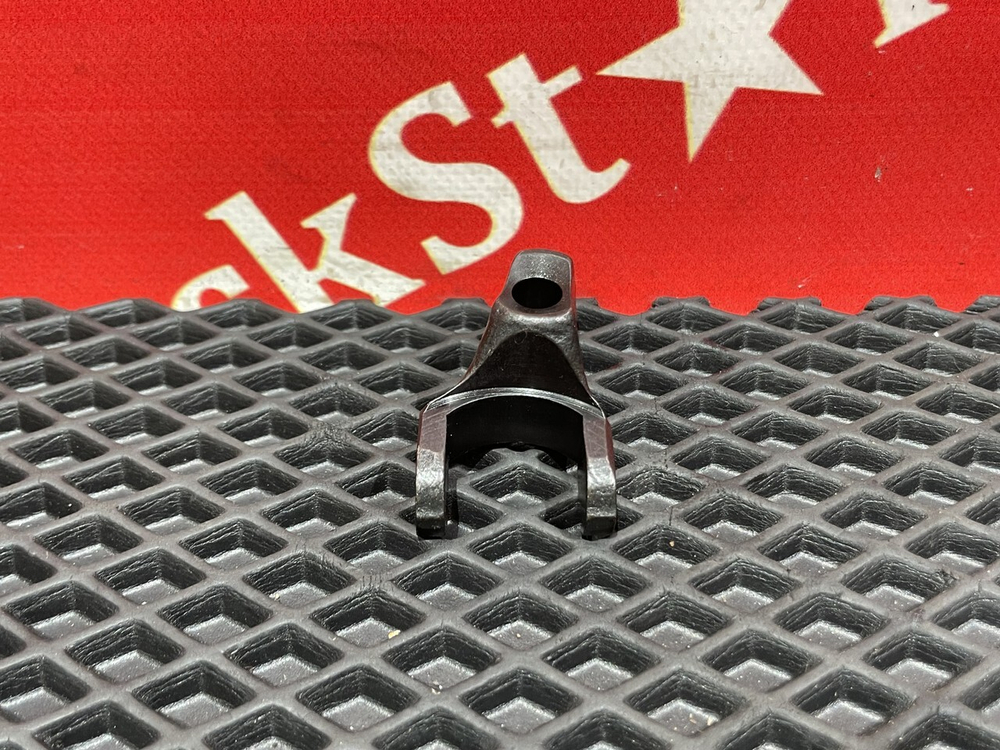 Кронштейн форсунки двигателя 2023г.