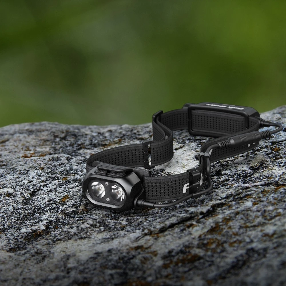 Фонарь Fenix налобный HP12R-T черный 1300 люмен