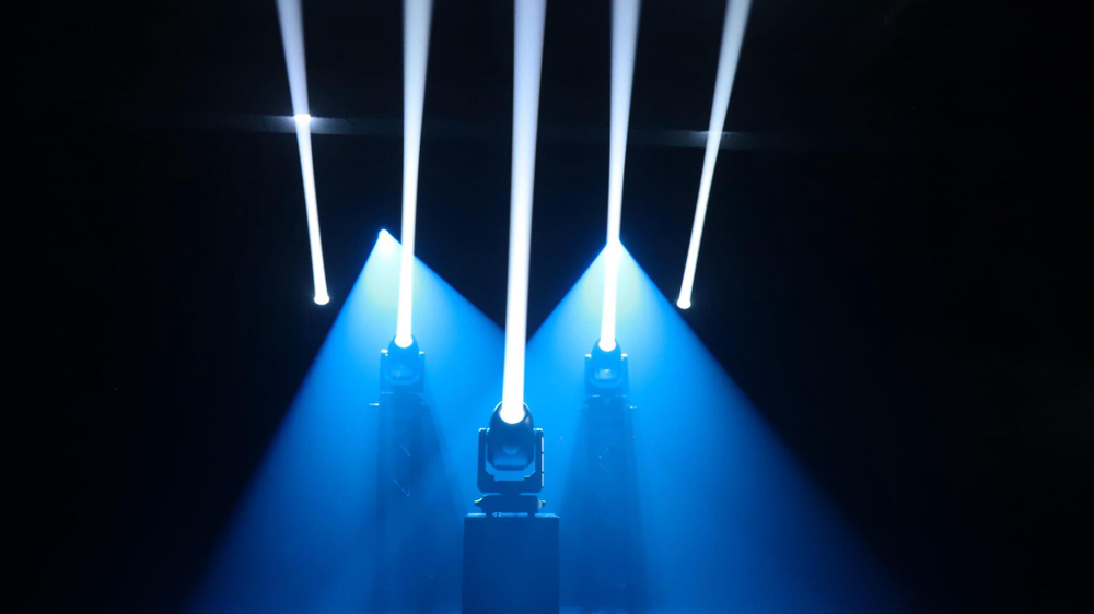 Световой прибор Amixled LED SUPER BEAM 250