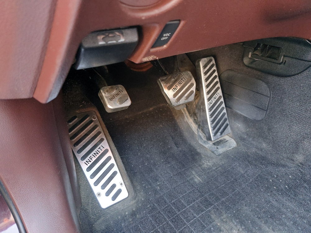 Накладки на педали INFINITI FX35 QX70 FX37 FX50 FX30d QX50 EX25 EX35 EX37 G37 G25 G35 M35 M45 M25 M37 Q70