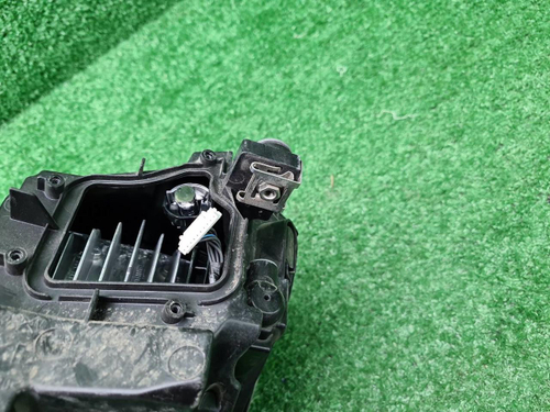 Фара правая Audi Q5 2 80А (2017-2020) LED