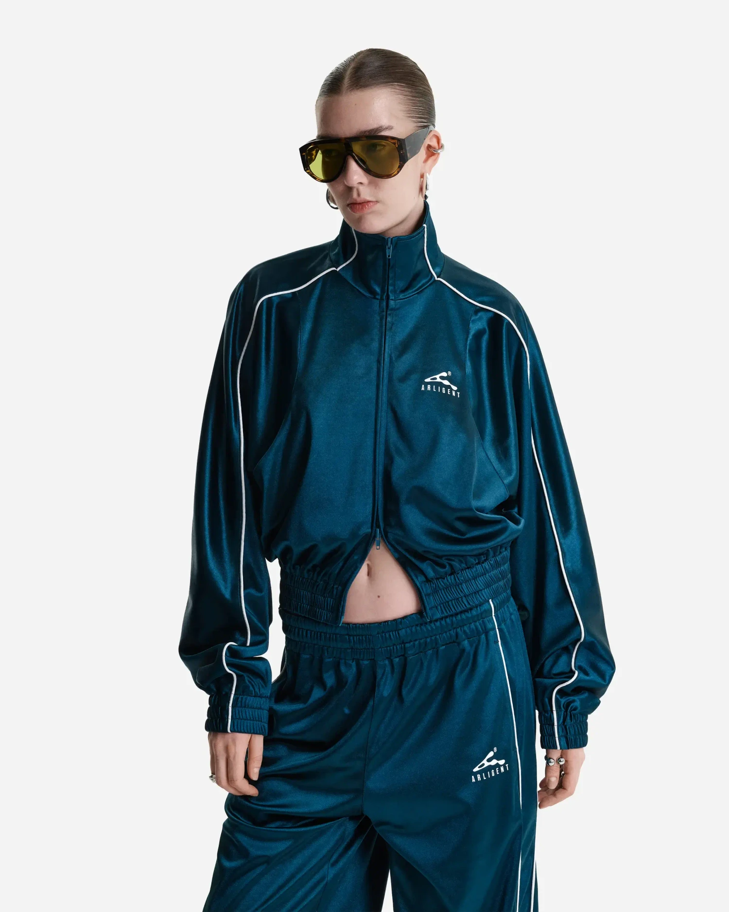 Олимпийка с кантом