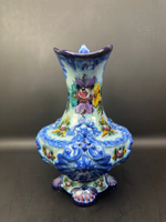 Кувшин с цветочным рисунком