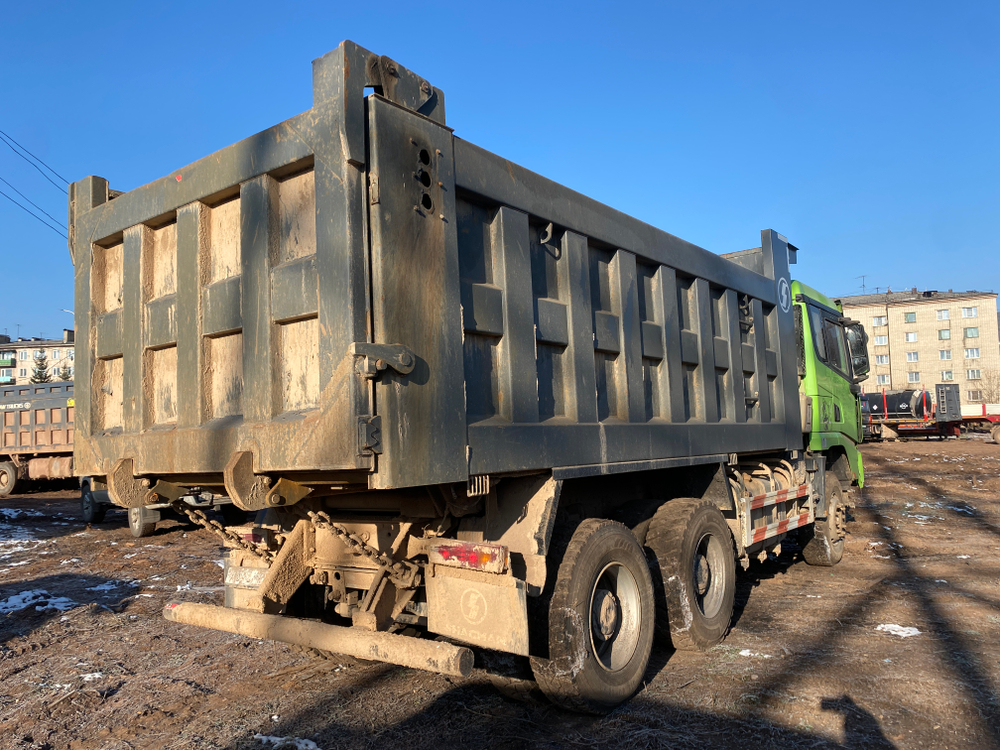 Shacman (Shaanxi) SX* 6x6 Самосвал SX32586T385 (Дизельный, 11,6 л, 369 л.с., МТ)