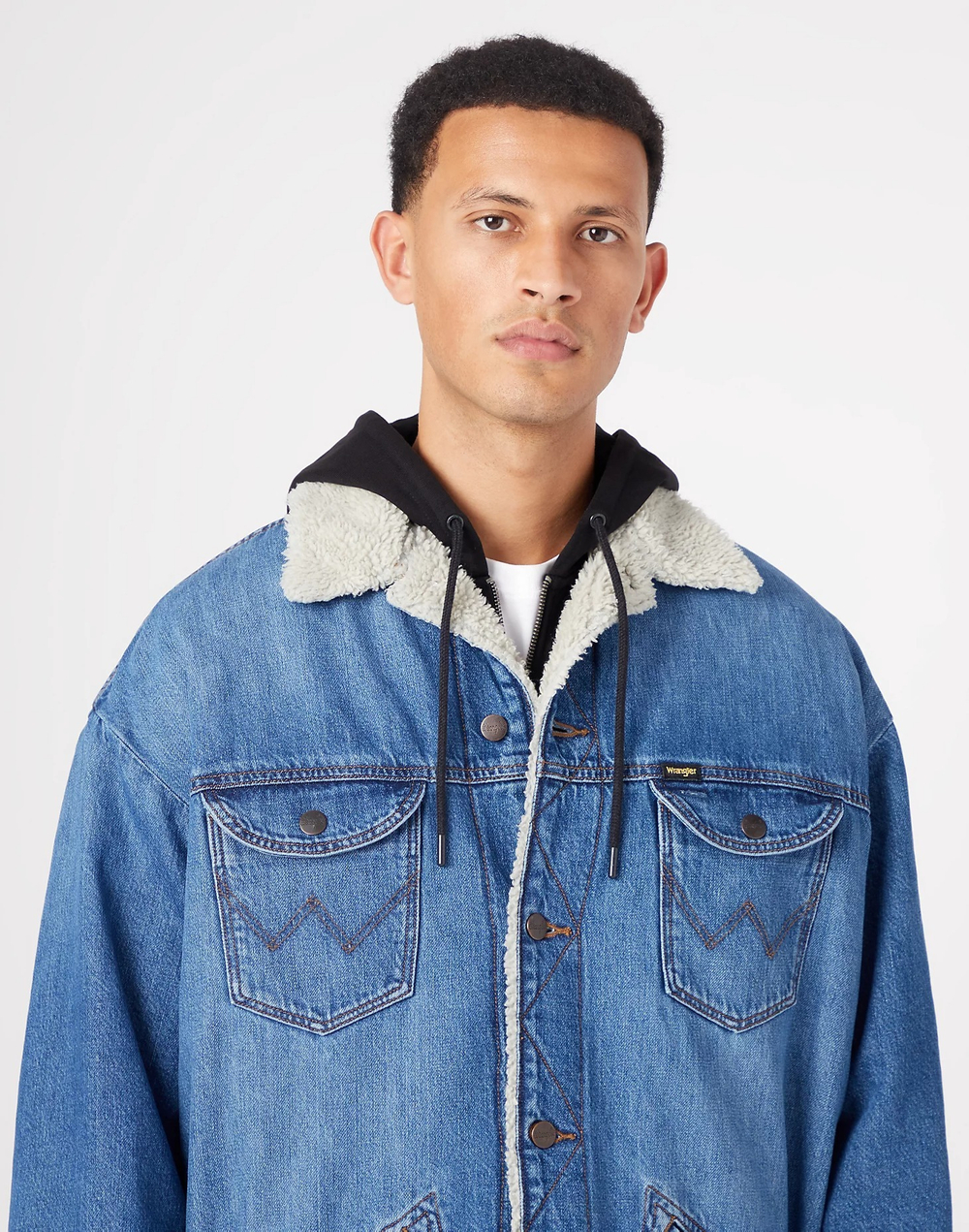 Куртка джинсовая мужская утепленная WRANGLER OVERSIZED SHERPA NEW FAVORITE