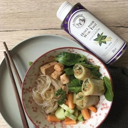 La Tourangelle Thai Wok Oil масло виноградных косточек с тайским базиликом и лимонным сорго, 250 мл