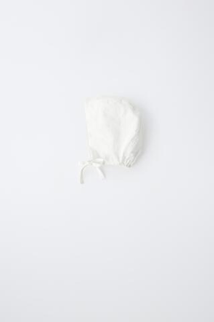 ZARA ЧЕПЧИК ИЗ ЛЬНА И ХЛОПКА С КРУЖЕВОМ, БЕЛЫЙ