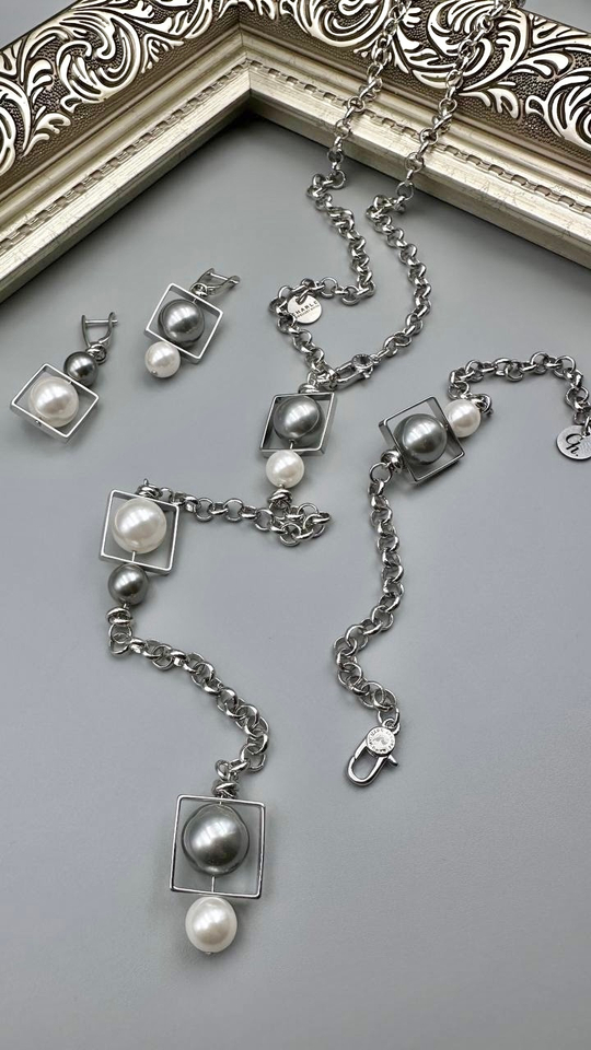 Колье-трансформер мисс Ди серебро с белым и серым жемчугом