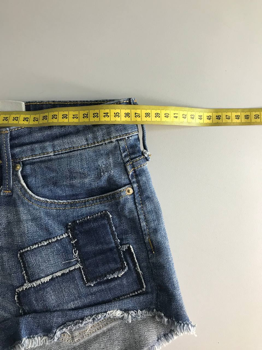 Шорты H&M короткие, маркировка 34, визуально на 40 размер