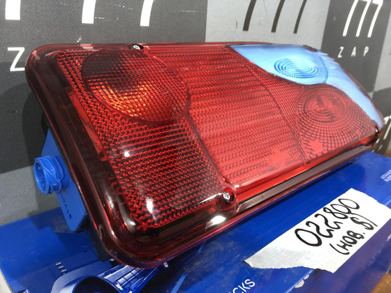 Фонарь задний левый MAN TGA Новый SAMPA 81252256544 81252256544