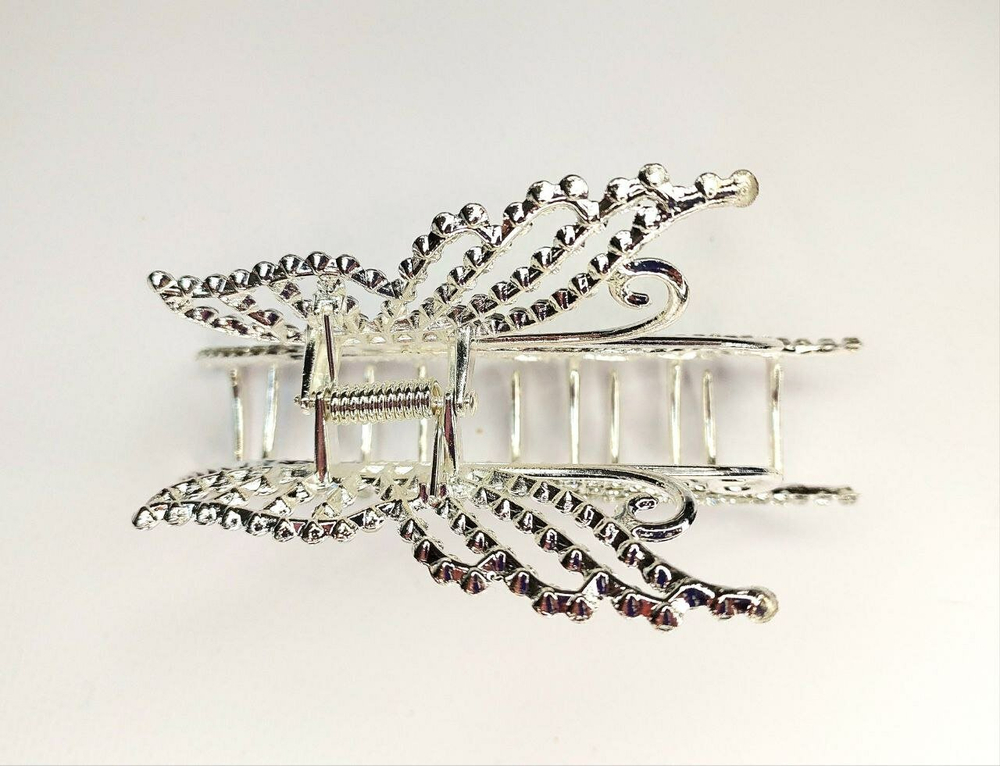 Заколка-краб большая "бабочка" инкрустированная  россыпью страз. 11,5см. Цвет серебро