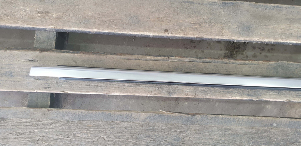 Молдинг стекла двери задней правой E-Class W213 Б/У Оригинал A2137300224