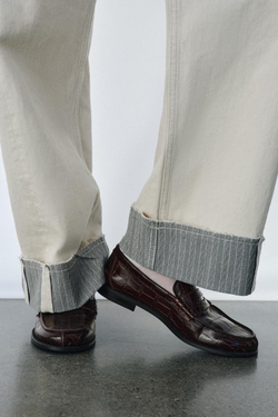 ZARA ЛОФЕРЫ ИЗ ТИСНЕНОЙ КОЖИ, КОРИЧНЕВЫЙ