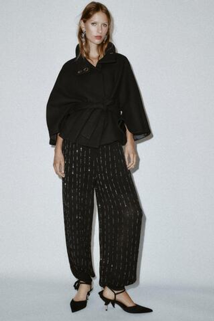 ZARA КОРОТКОЕ ПАЛЬТО-НАКИДКА С ПОЯСОМ ИЗ ШЕРСТИ, ЧЕРНЫЙ