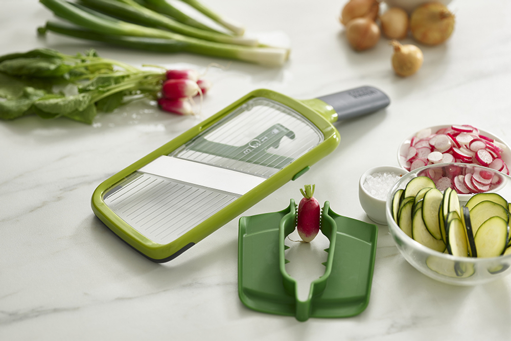 Терка с держателем для продуктов Mandoline зеленая, Joseph Joseph