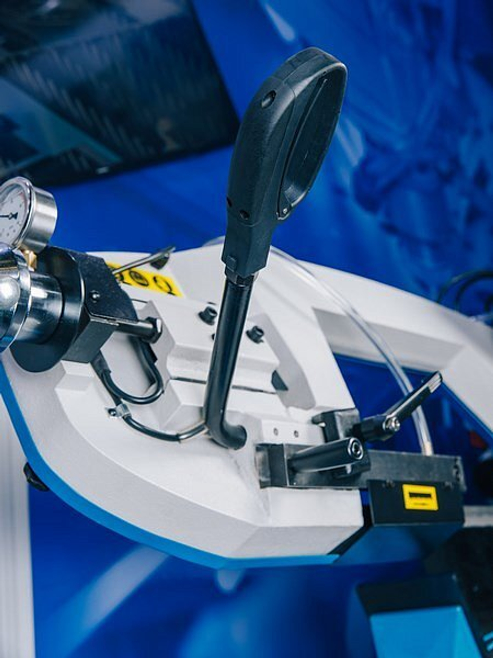 Ручной ленточнопильный станок для резки металла MetalTec BS 250 FHE