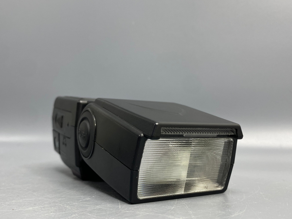 Nikon Speedlight SB-600