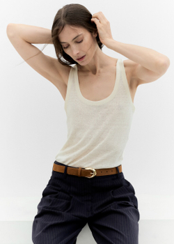 Кожаный ремень с овальной пряжкой