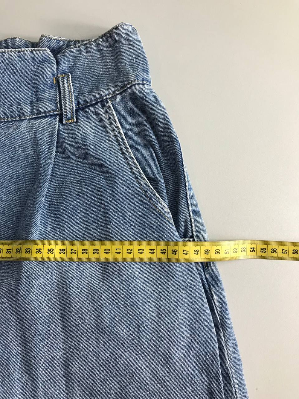 Джинсы H&M свободного кроя, маркировка 42, визуально на 48 размер
